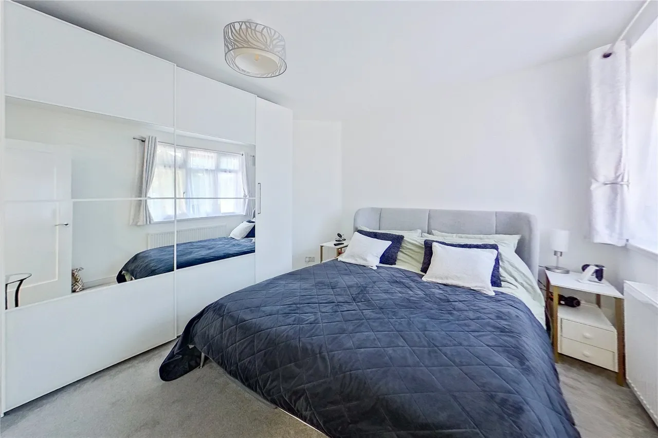 Kingsley Gardens, London, E4, photo 7