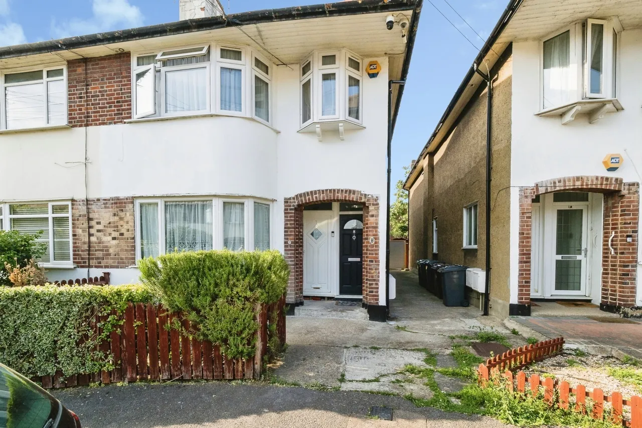 Kingsley Gardens, London, E4, photo 13