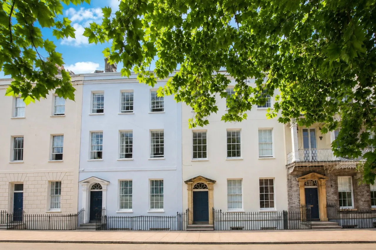 2 bed flat for sale, York Place, Clifton, BS8