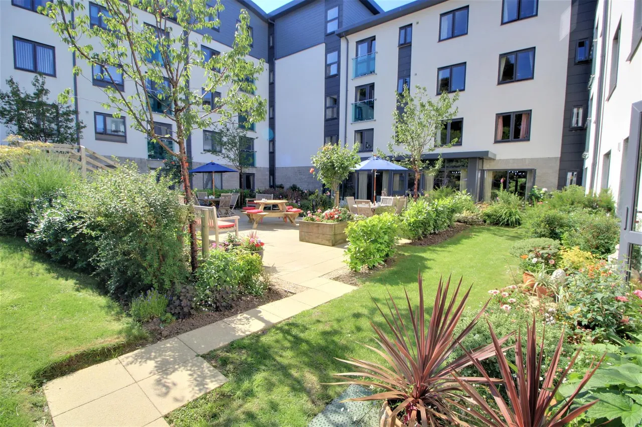1 bed flat for sale, St. Clements Hill, Truro, TR1