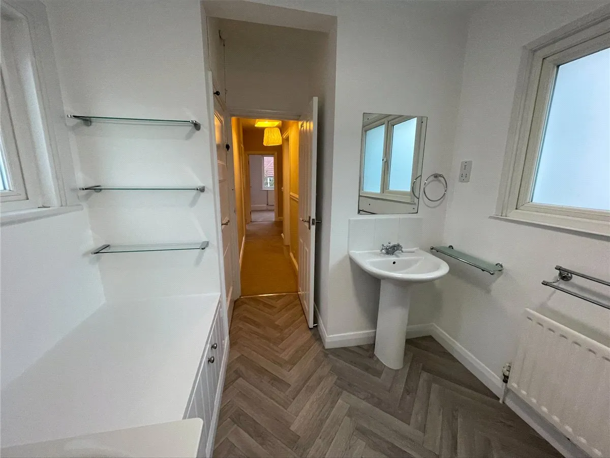Clavering Avenue, London, SW13, photo 7