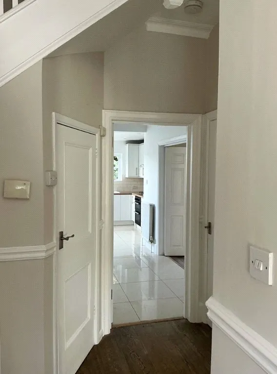 Clavering Avenue, London, SW13, photo 22