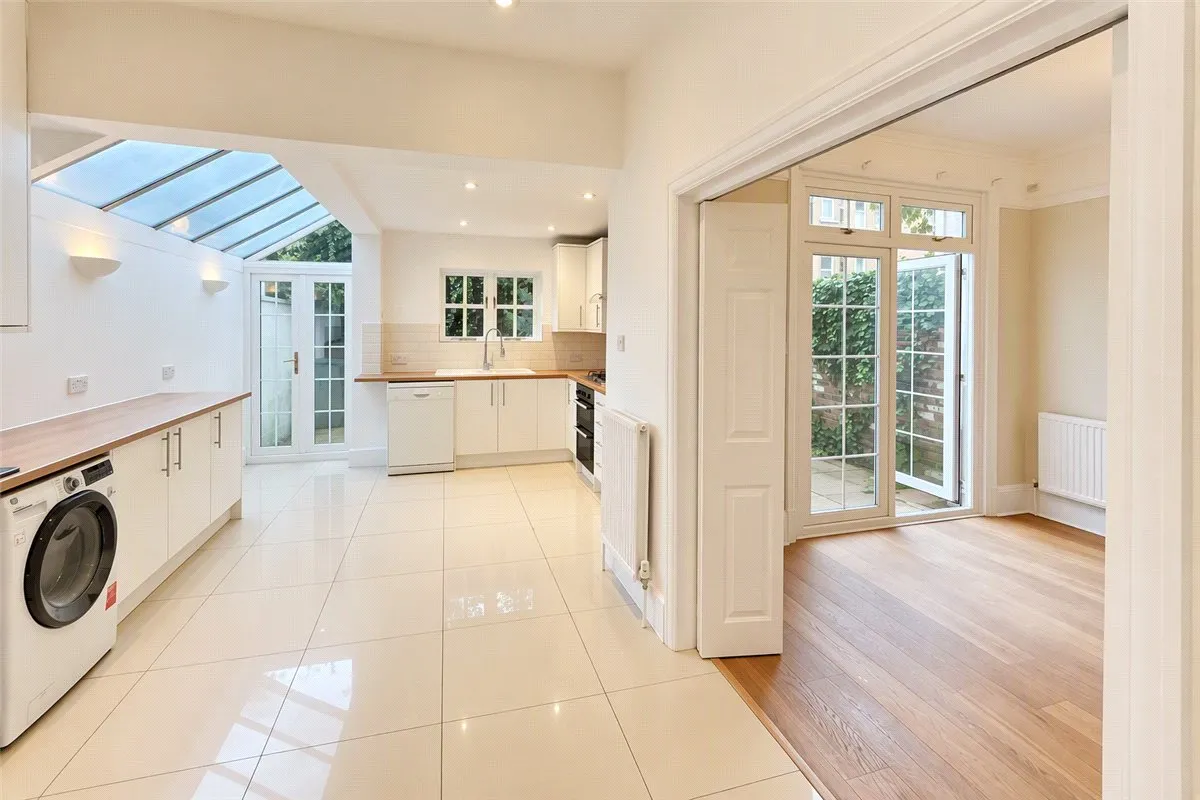 5 bed house to rent, Clavering Avenue, London, SW13