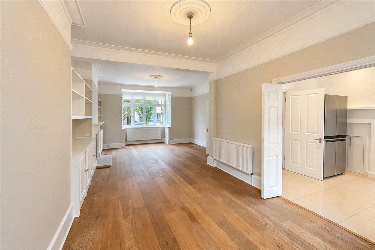 Clavering Avenue, London, SW13, photo 2