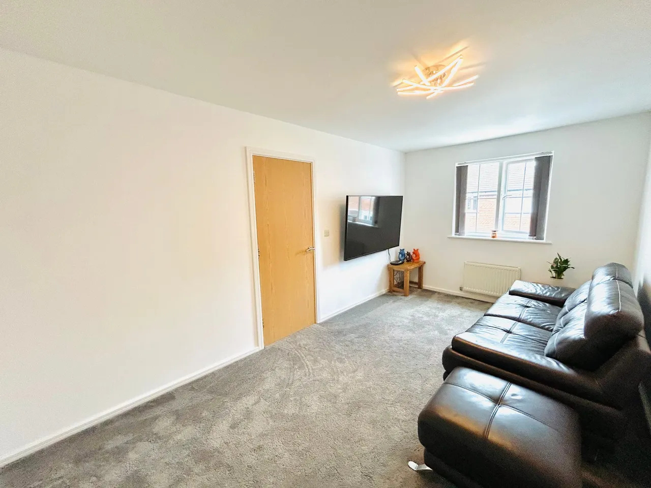 Chaise Meadow, Lymm, photo 12