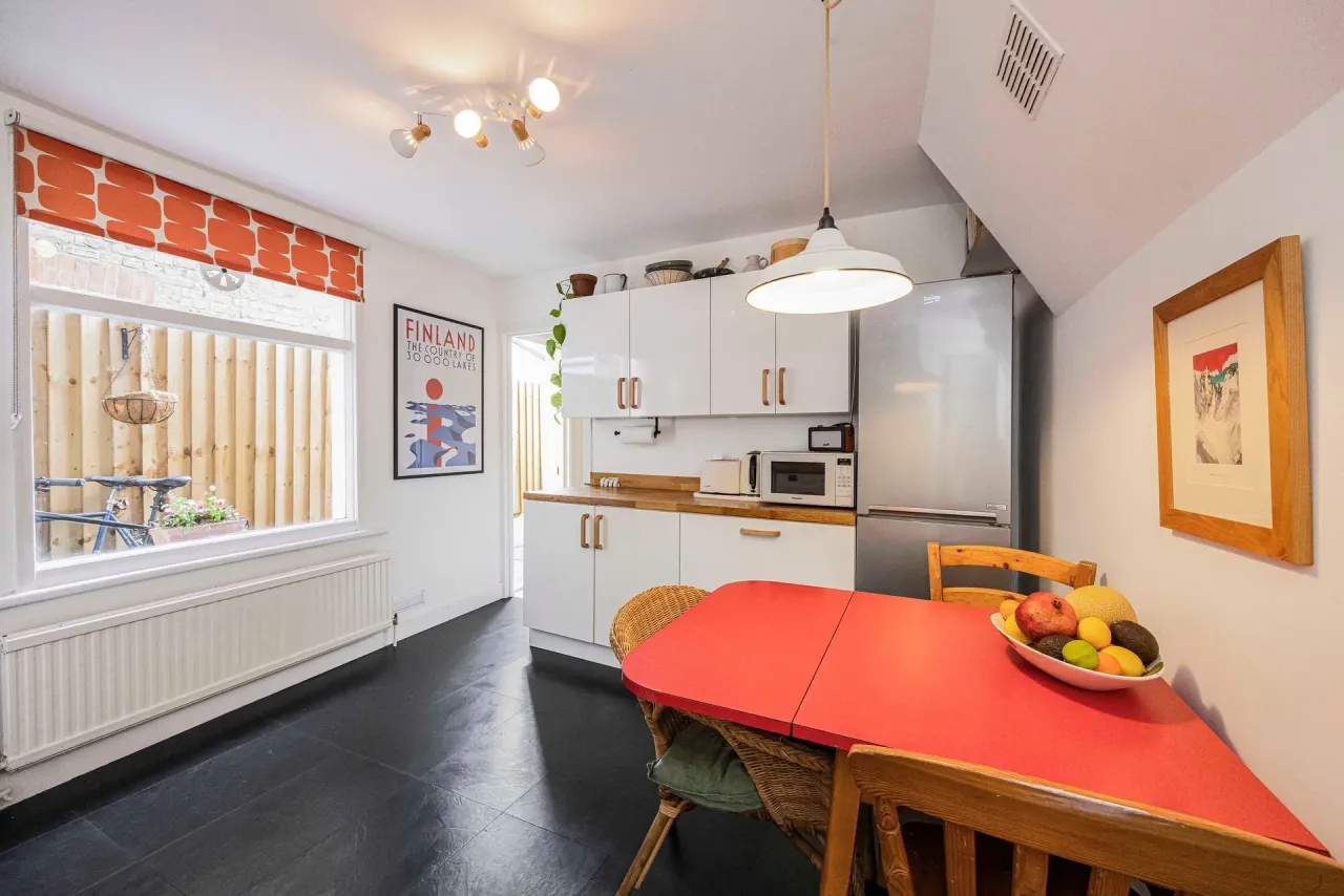 Hainault Road, Leytonstone, E11, photo 11
