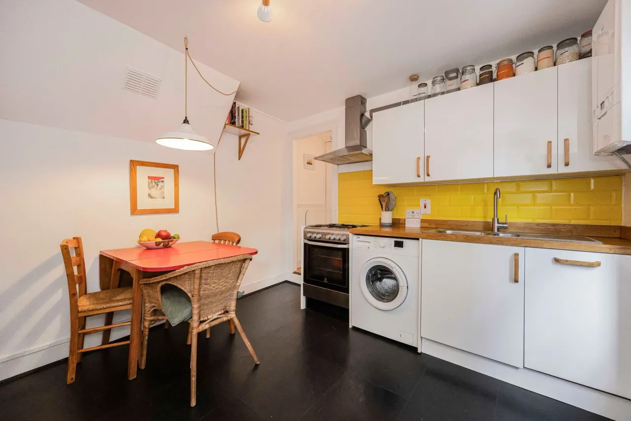 Hainault Road, Leytonstone, E11, photo 2