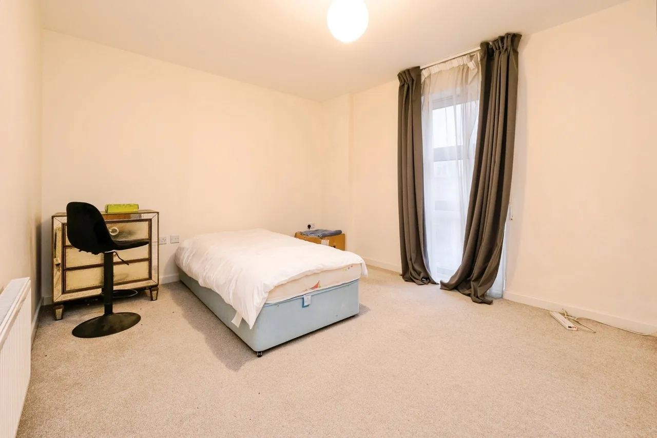 Gatekeepers House, Queen Mary Avenue, London, E18, photo 9
