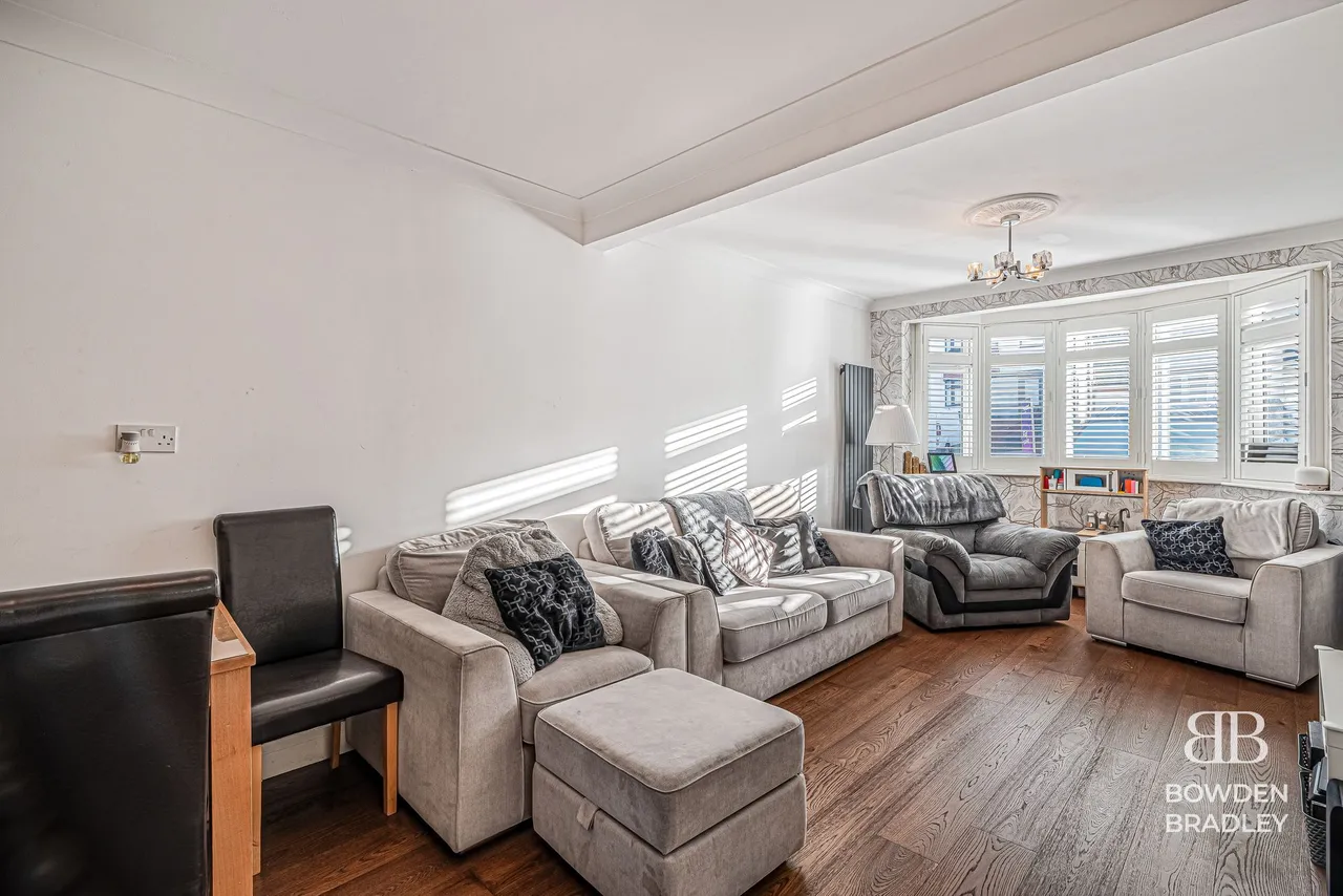 Caterham Avenue, Clayhall, IG5, photo 5