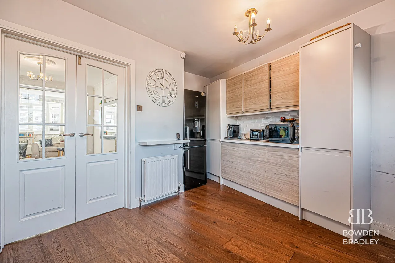 Caterham Avenue, Clayhall, IG5, photo 8