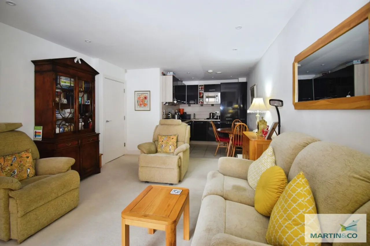 Armstrong Drive, Diglis, WR1, photo 5
