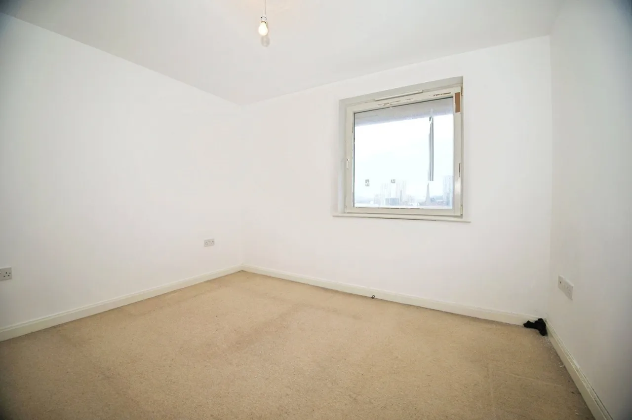 Heol Glan Rheidol, Cardiff, CF10, photo 7