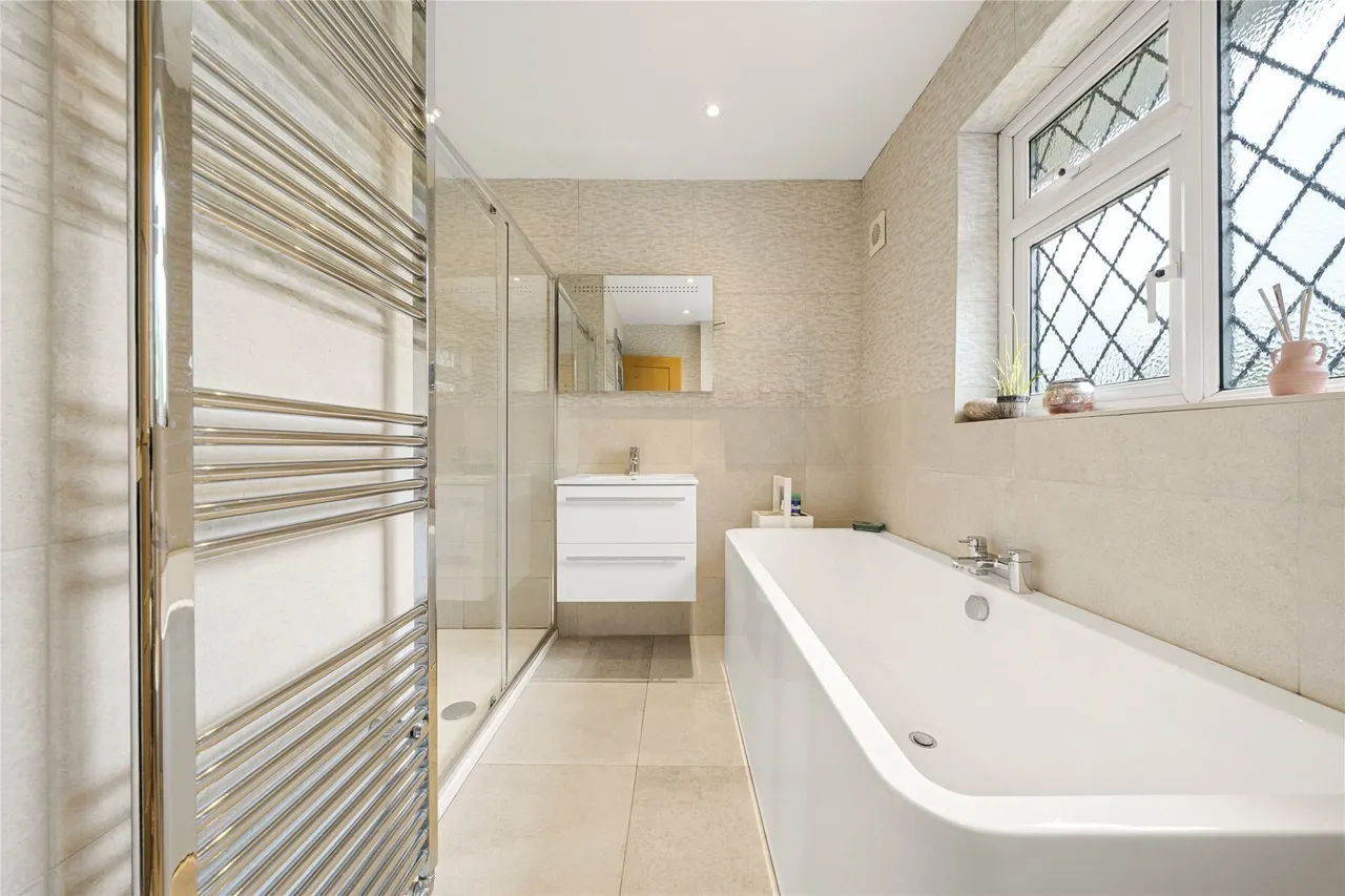 Heath Ridge Green, Cobham, Surrey, KT11, photo 9