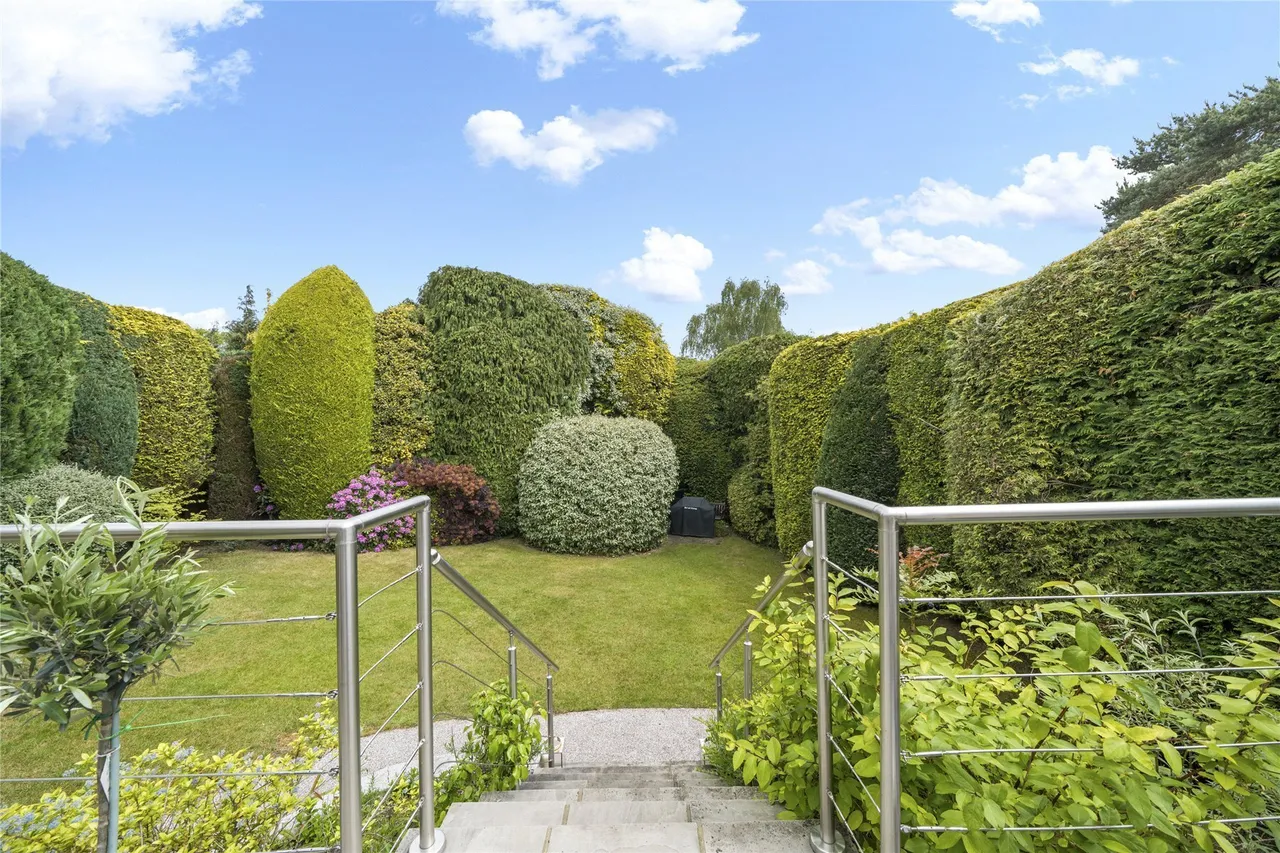 Heath Ridge Green, Cobham, Surrey, KT11, photo 11