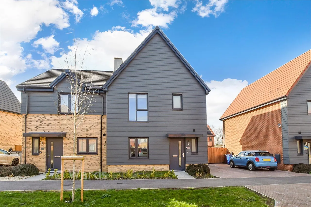 3 bed house for sale, Bethell Road, Faversham, ME13