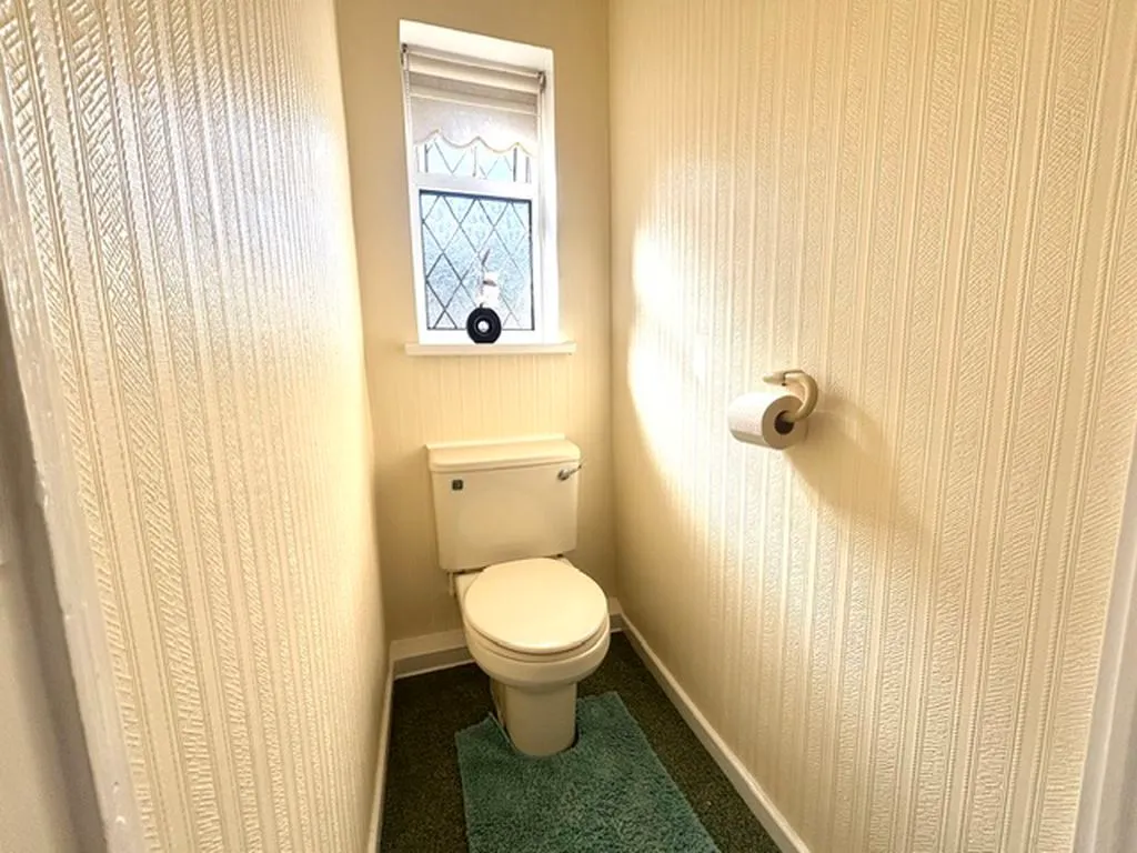 Kinross Crescent, Great Barr, B43, photo 17