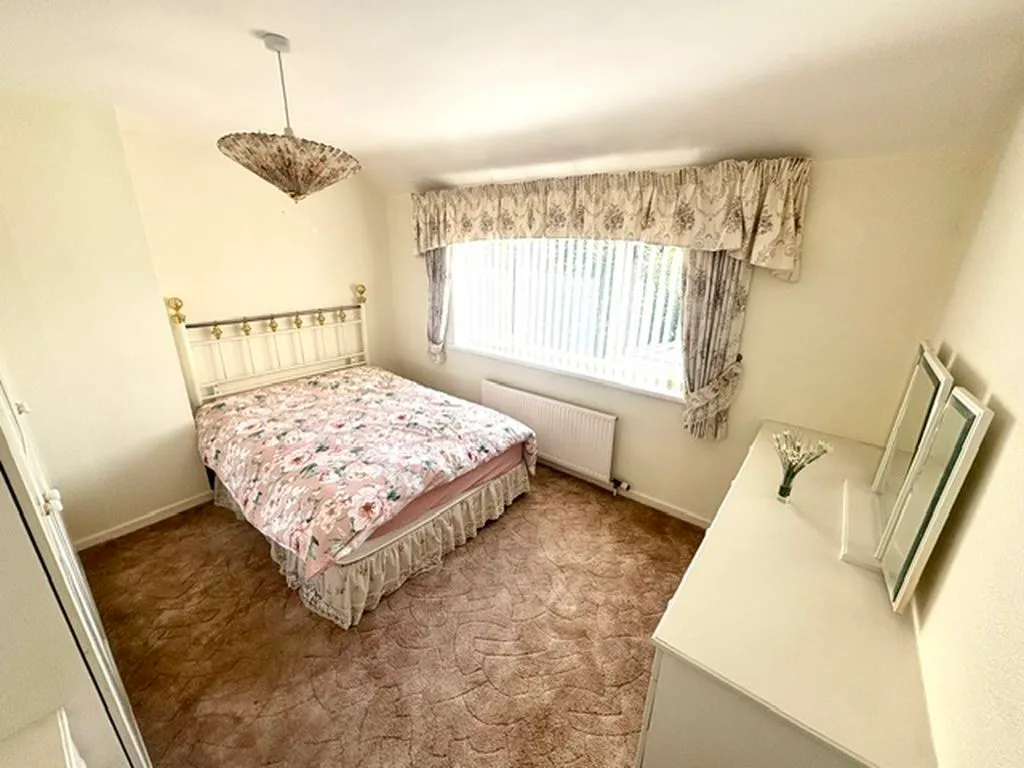 Kinross Crescent, Great Barr, B43, photo 11