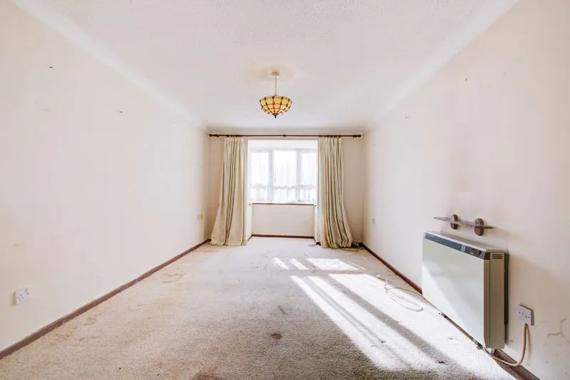 Wash Lane, Clacton-On-Sea CO15 1EJ, photo 10