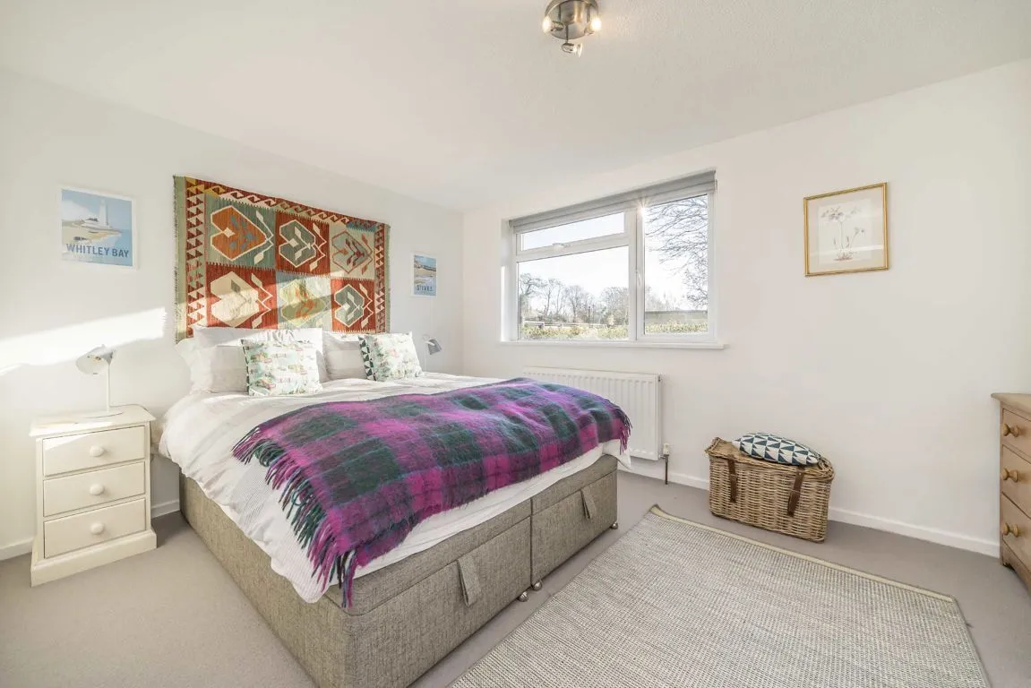 Harrowdene Gardens, TW11, photo 3