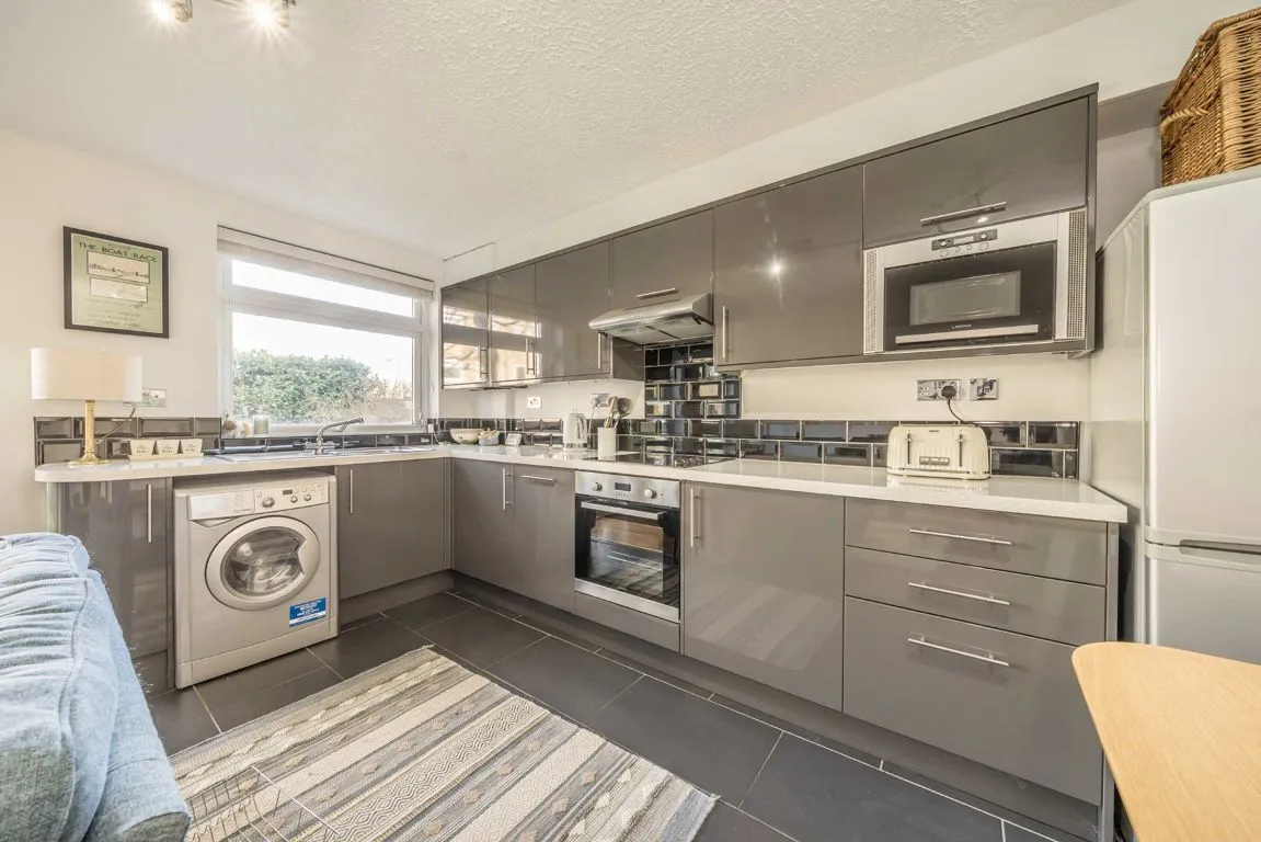 Harrowdene Gardens, TW11, photo 6