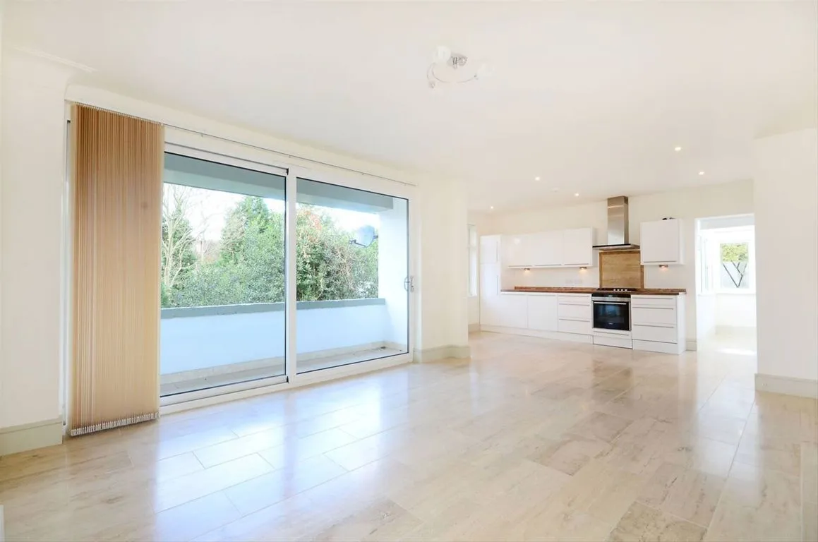 Glendale Drive, SW19, photo 3