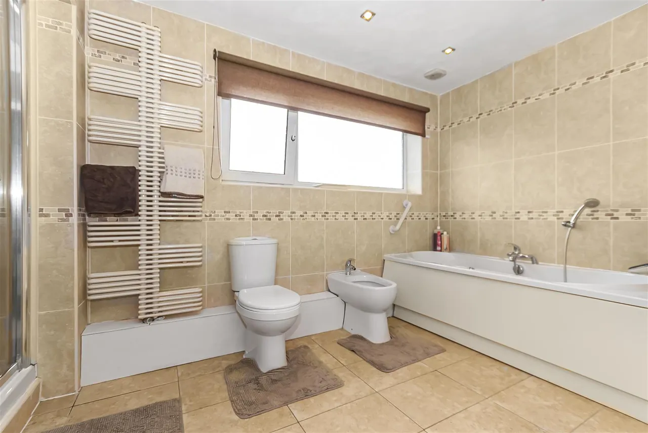 Quarlton Drive, Hawkshaw, Bury, BL8 4JY, photo 37