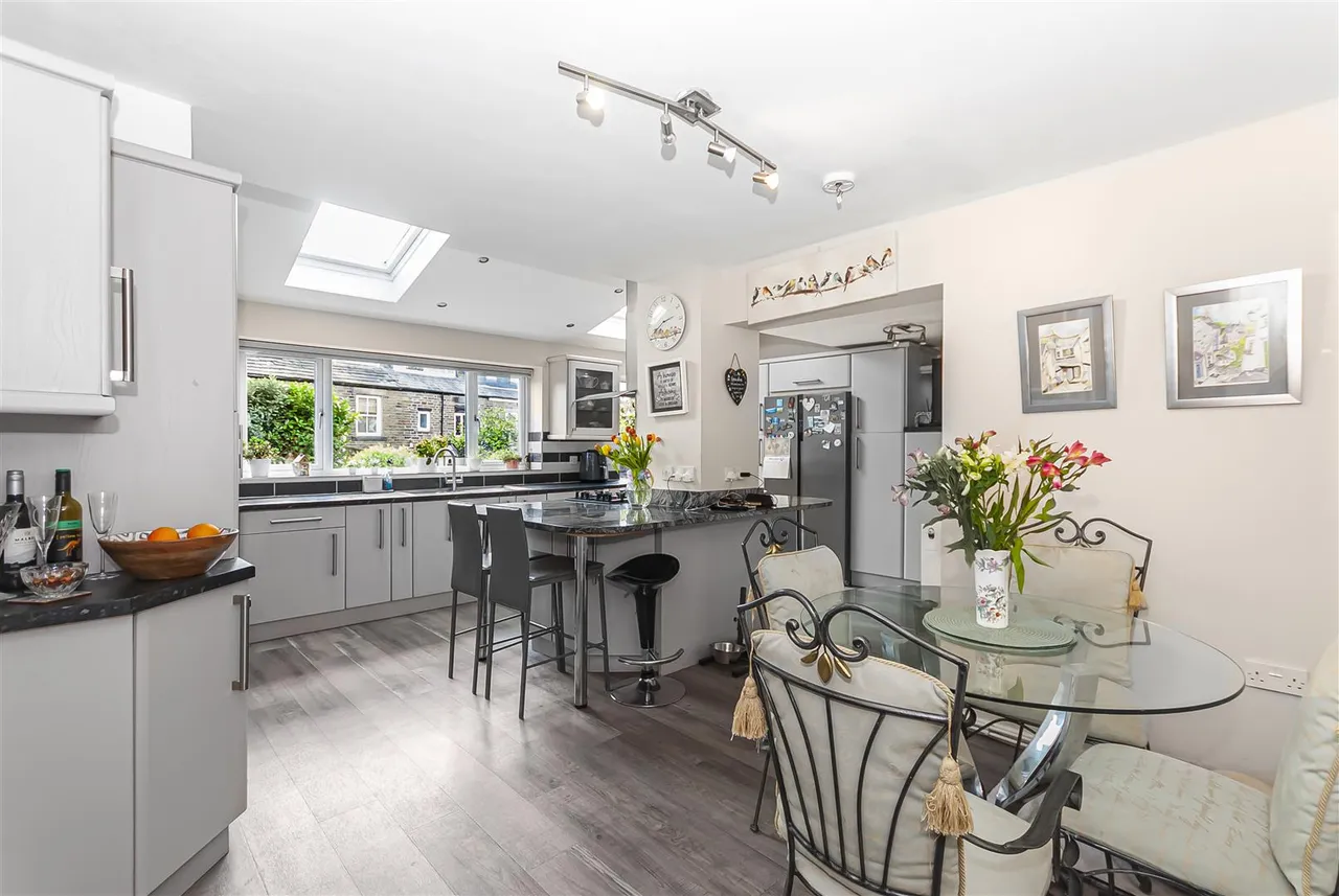 Quarlton Drive, Hawkshaw, Bury, BL8 4JY, photo 14