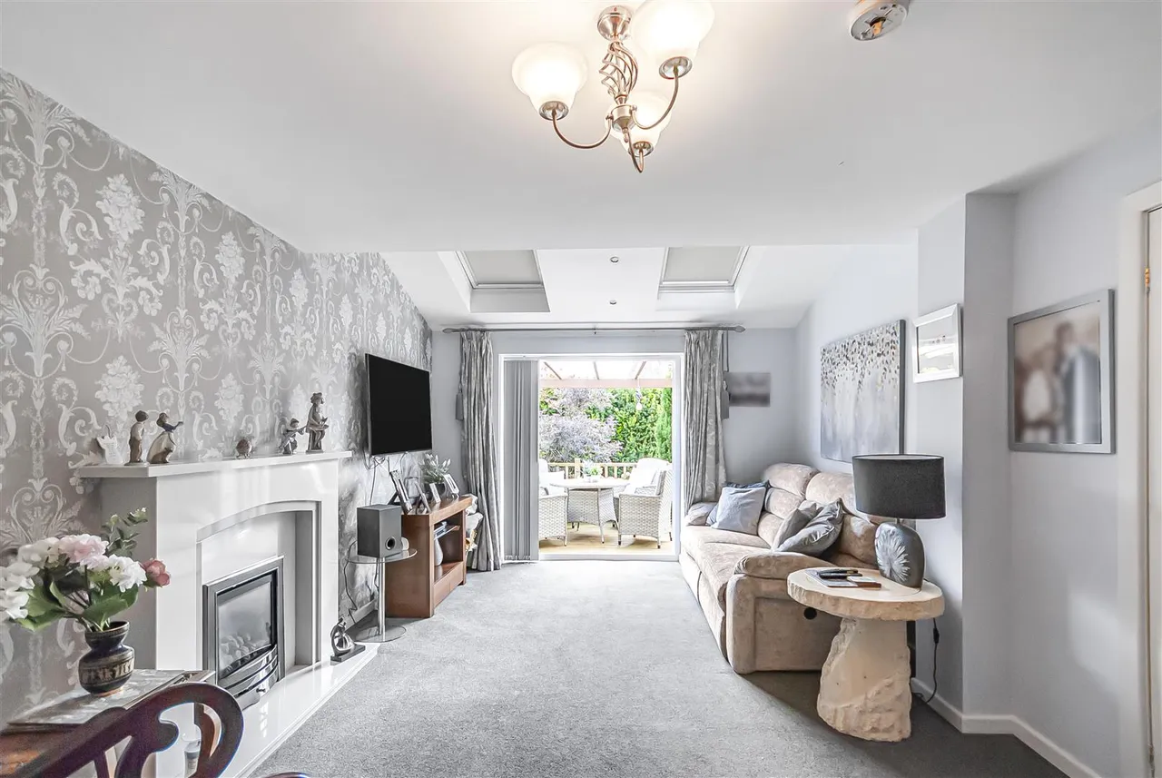 Quarlton Drive, Hawkshaw, Bury, BL8 4JY, photo 22