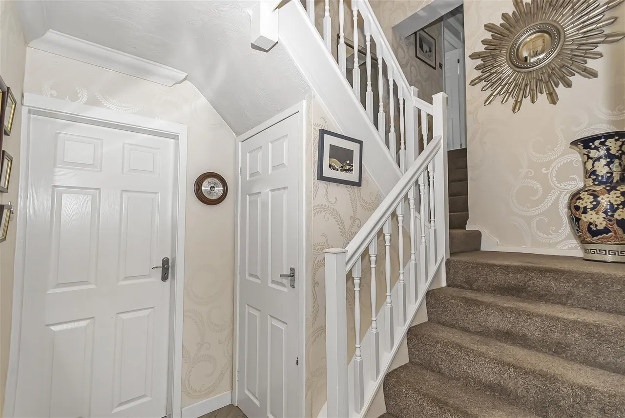 Quarlton Drive, Hawkshaw, Bury, BL8 4JY, photo 7