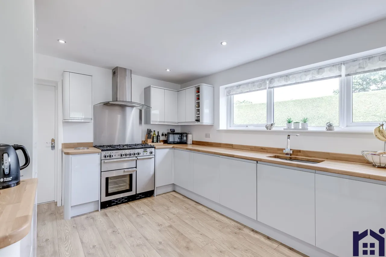 Firbank, Euxton, Chorley, PR7 6HP, photo 13