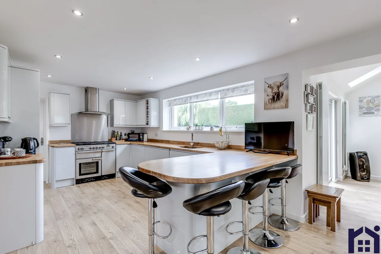 Firbank, Euxton, Chorley, PR7 6HP, photo 12