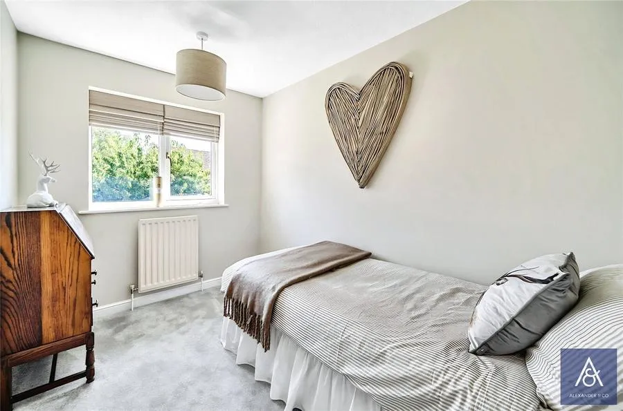 Stuart Road, Brackley, NN13, photo 15