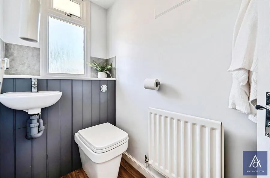 Stuart Road, Brackley, NN13, photo 11