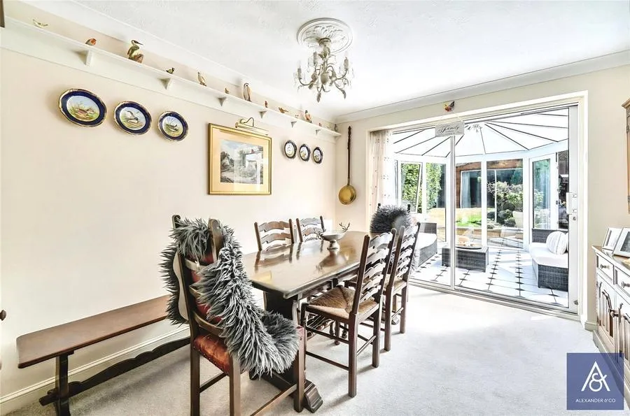 Stuart Road, Brackley, NN13, photo 8