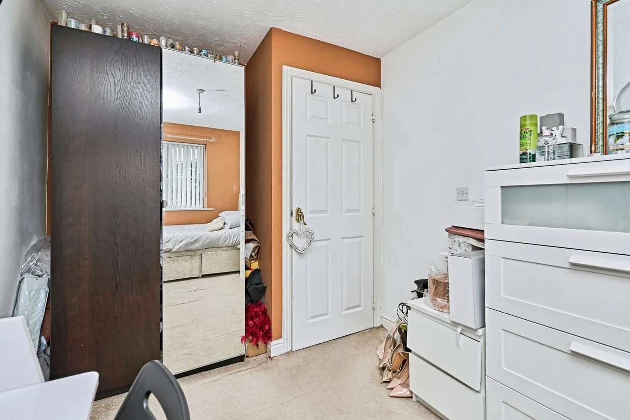 Lupin Grove, Walsall, WS5, photo 13