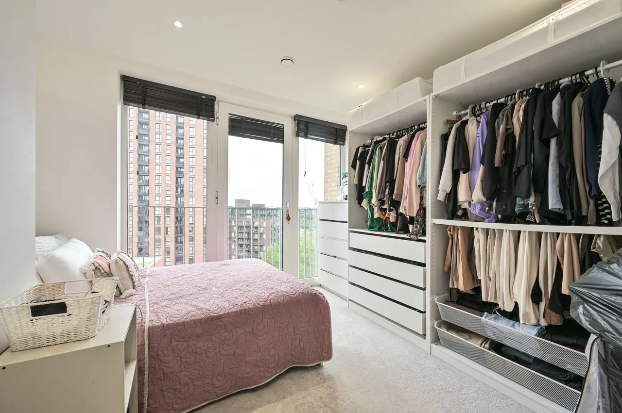 Flat 62, Hawfinch House, 1 Moorhen Drive, London, photo 6