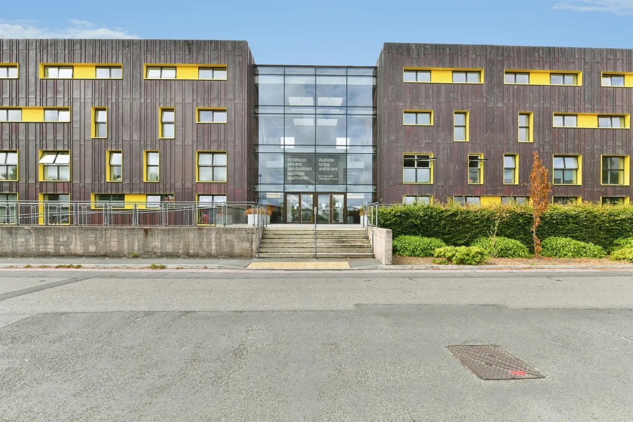Lake Shore Drive, Bristol, BS13, photo 17