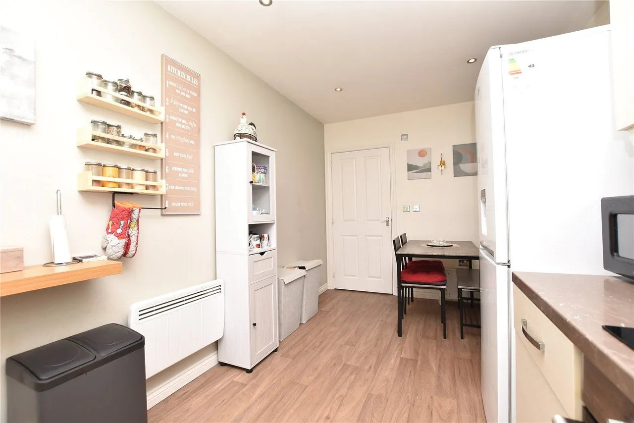 Willow Way, Whinmoor, LS14, photo 9