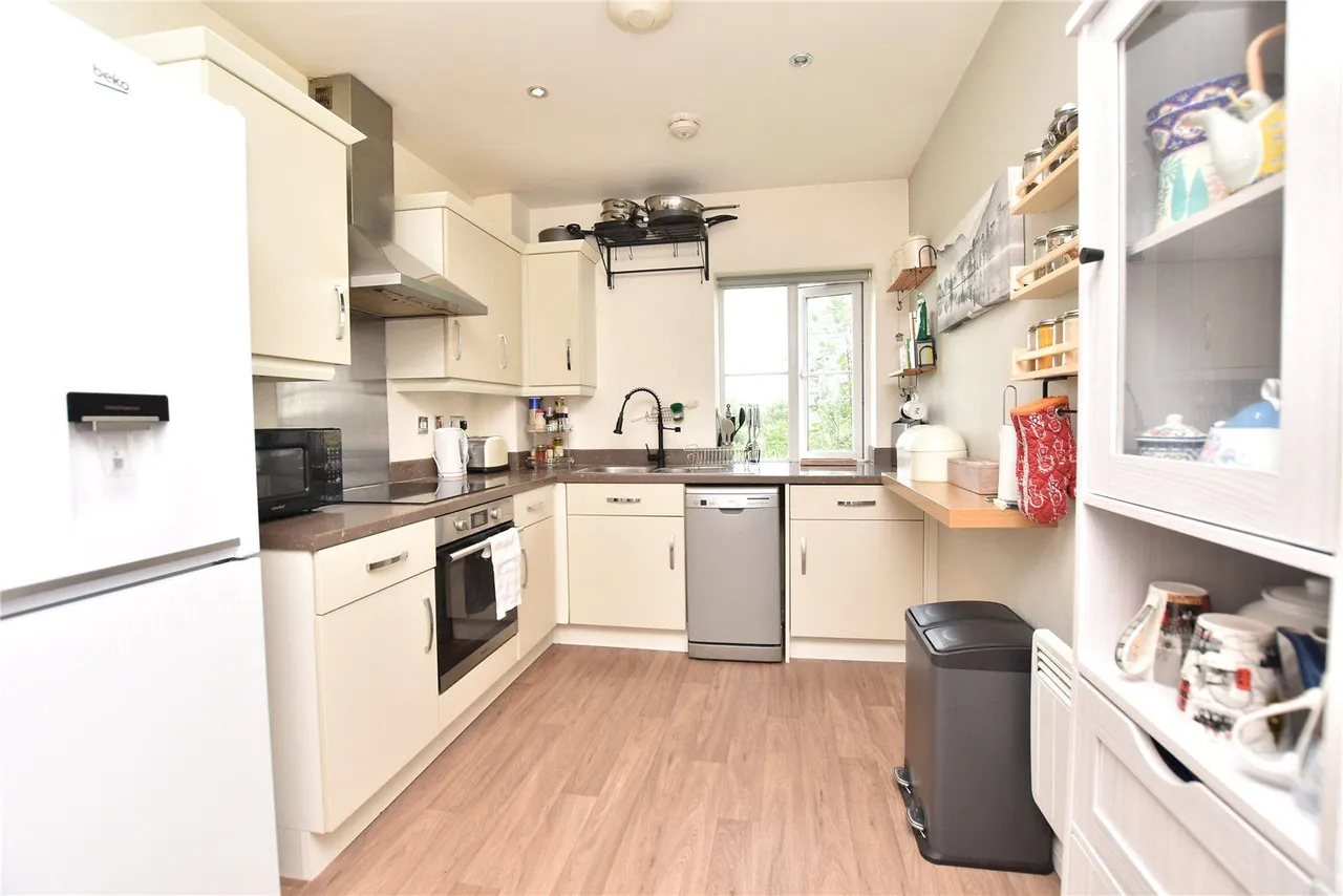 Willow Way, Whinmoor, LS14, photo 8