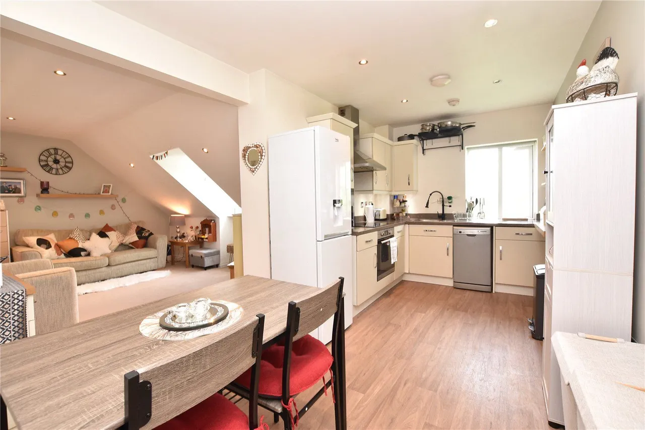 Willow Way, Whinmoor, LS14, photo 7