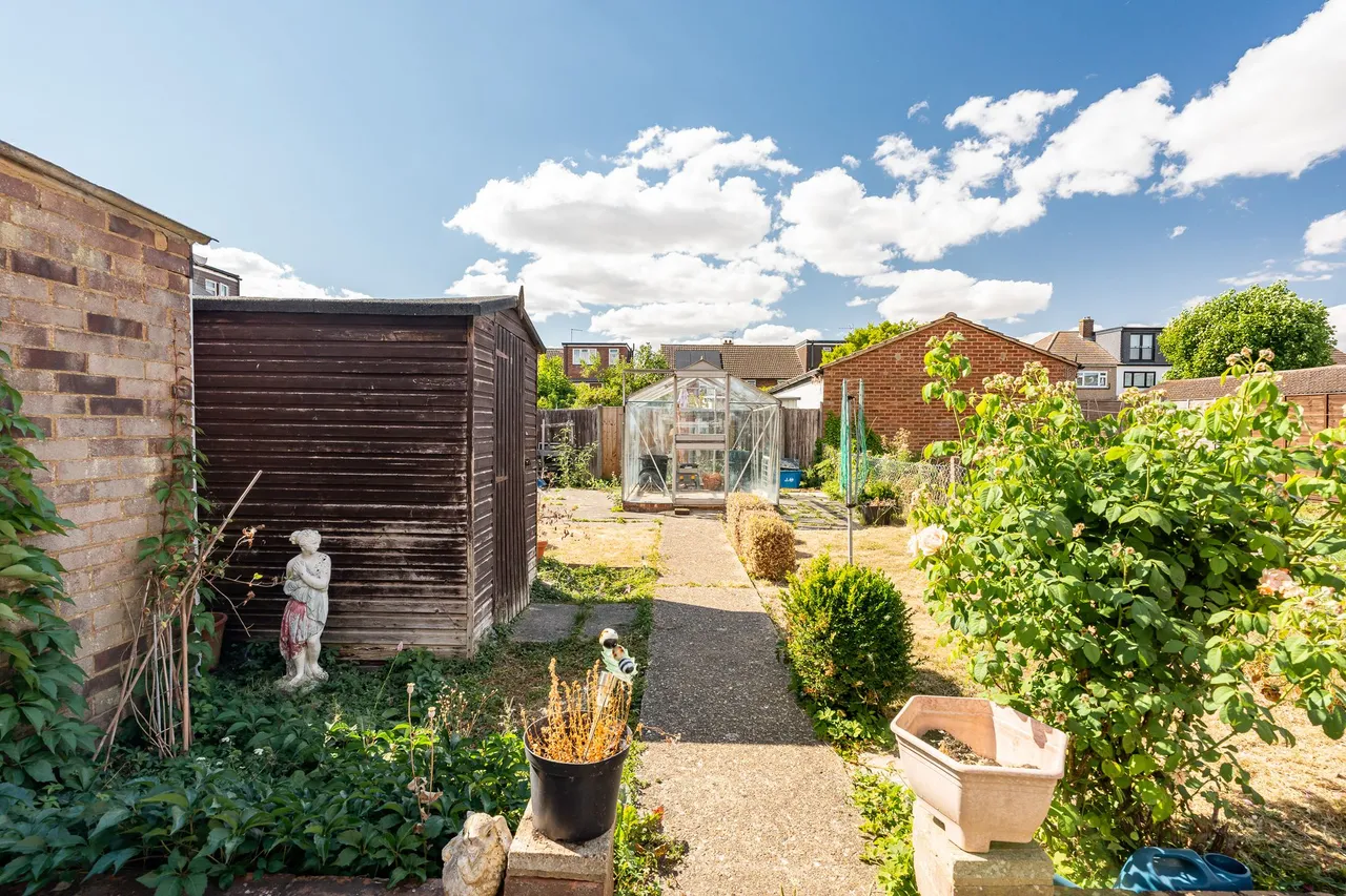 Cozens Road, Ware, SG12 7HP, photo 2