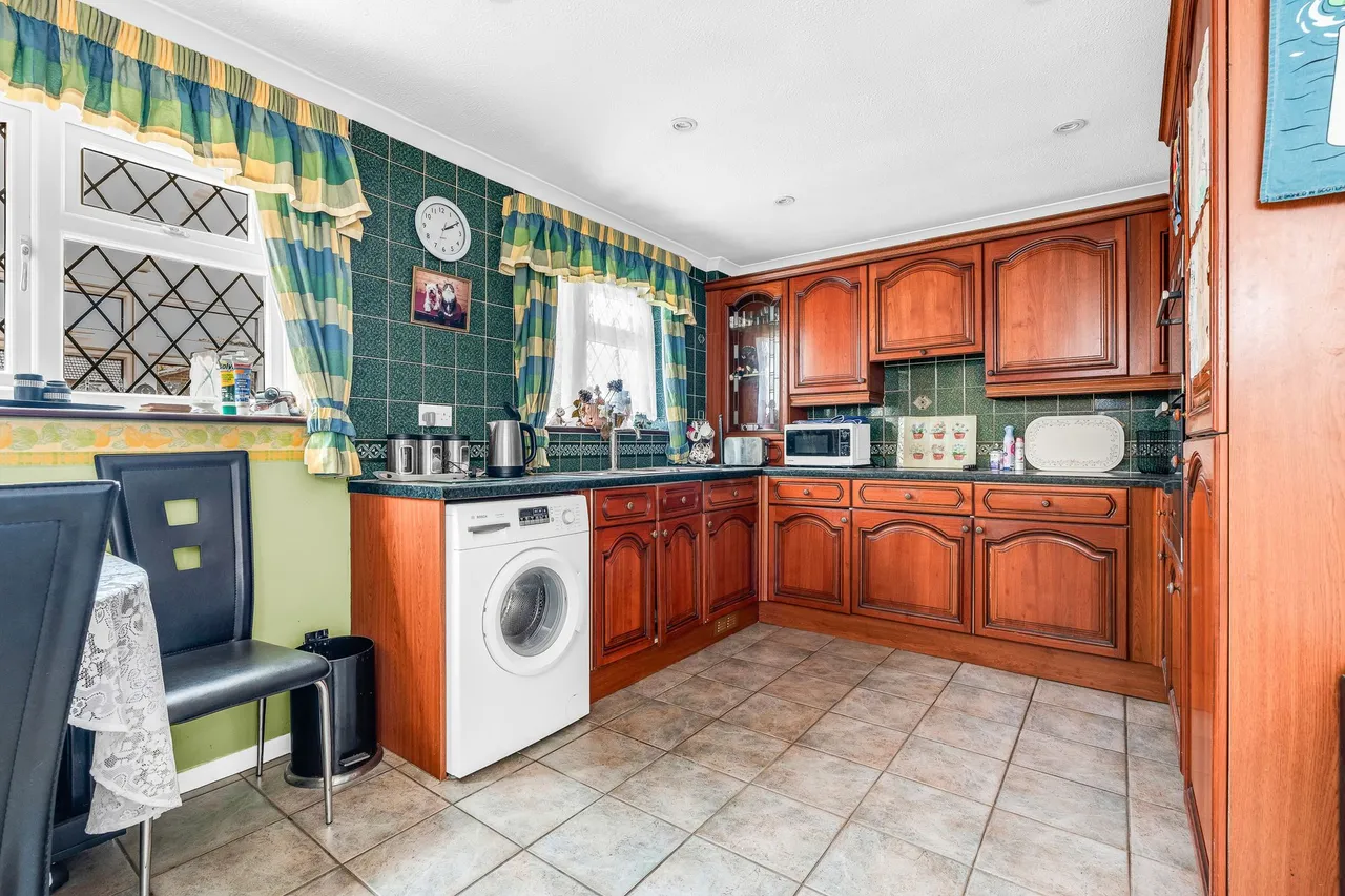 Cozens Road, Ware, SG12 7HP, photo 8