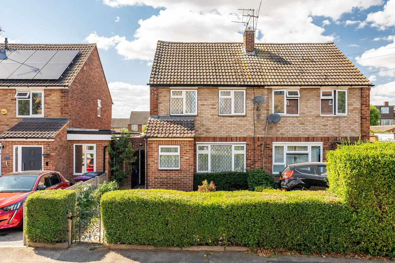 2 bed house for sale — Cozens Road, Ware, SG12 7HP