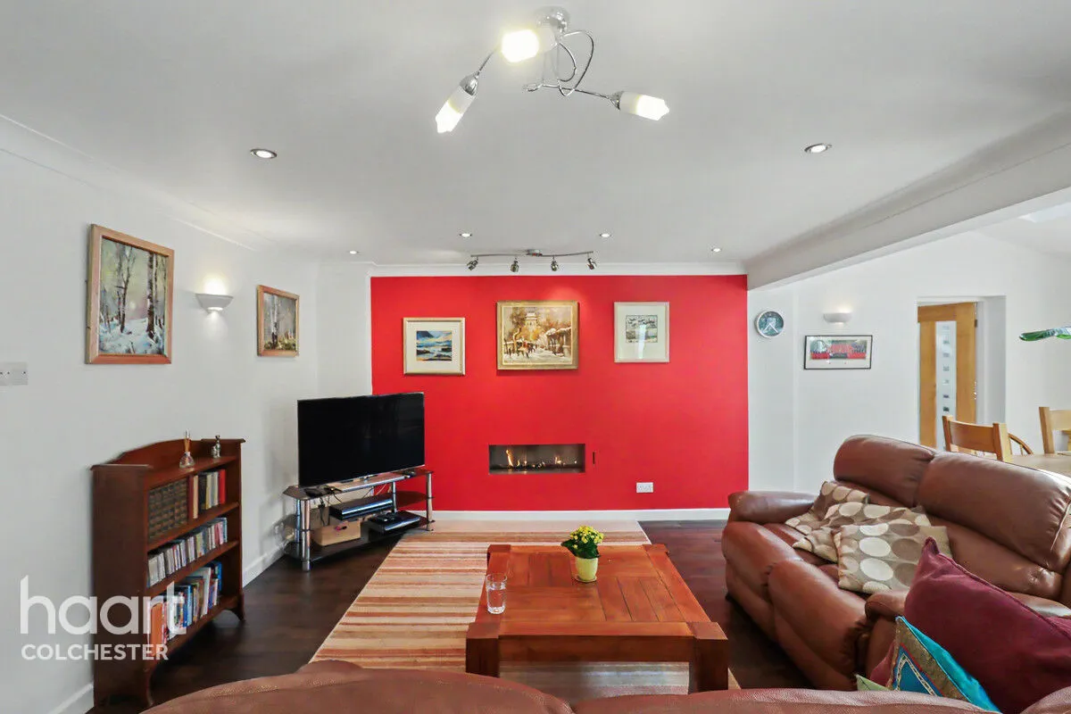 Marlowe Way, Colchester, CO3, photo 9