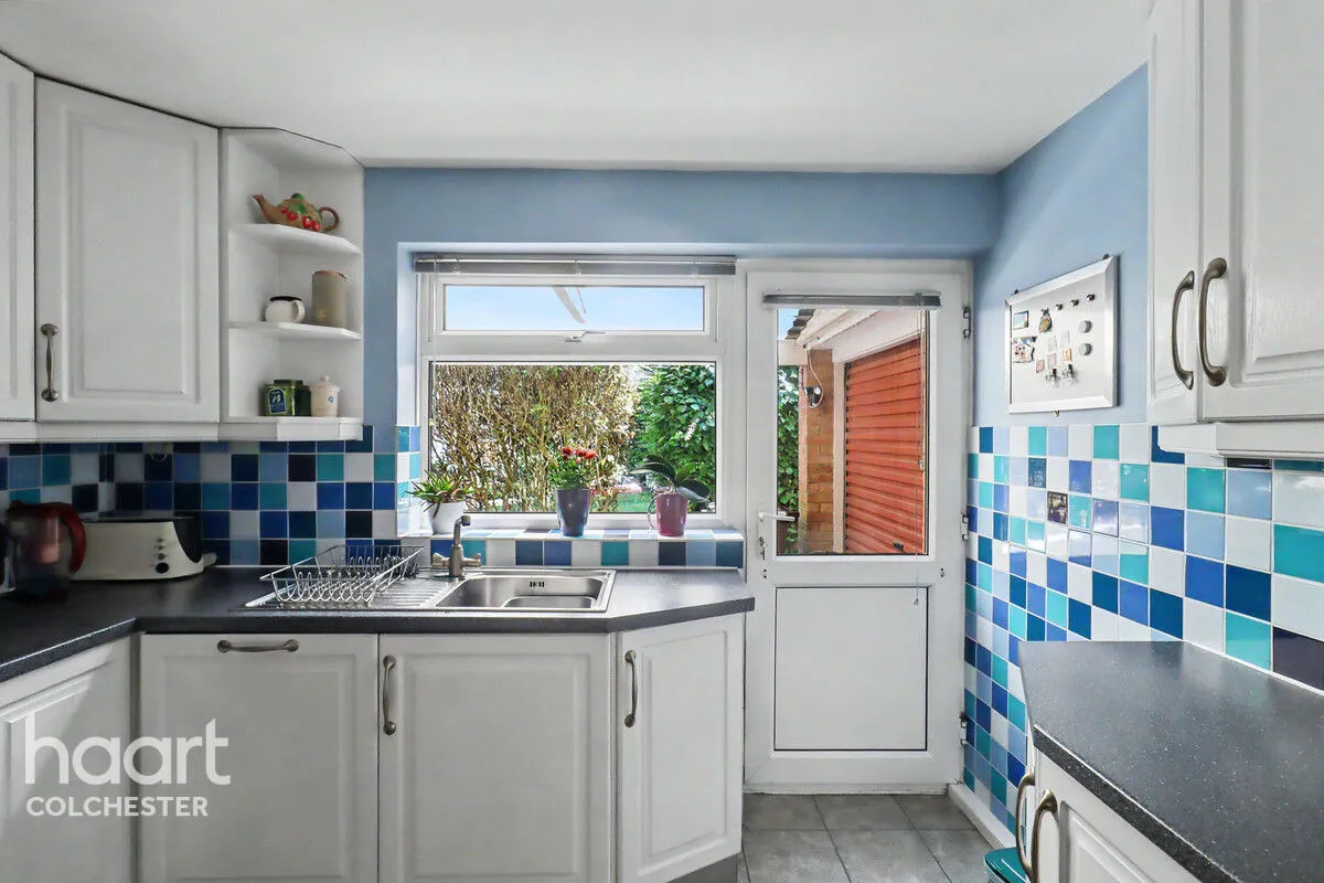 Marlowe Way, Colchester, CO3, photo 18