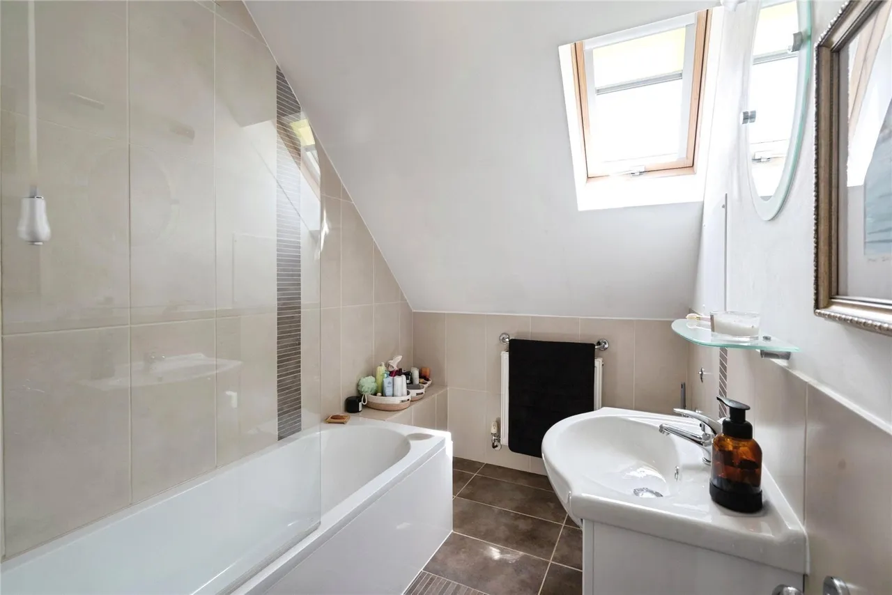 Hillside Road, Haslemere, GU27, photo 9