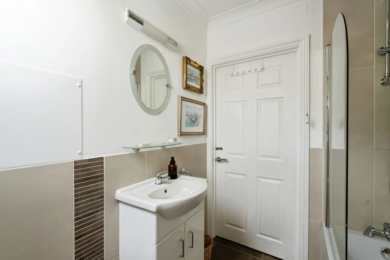 Hillside Road, Haslemere, GU27, photo 16