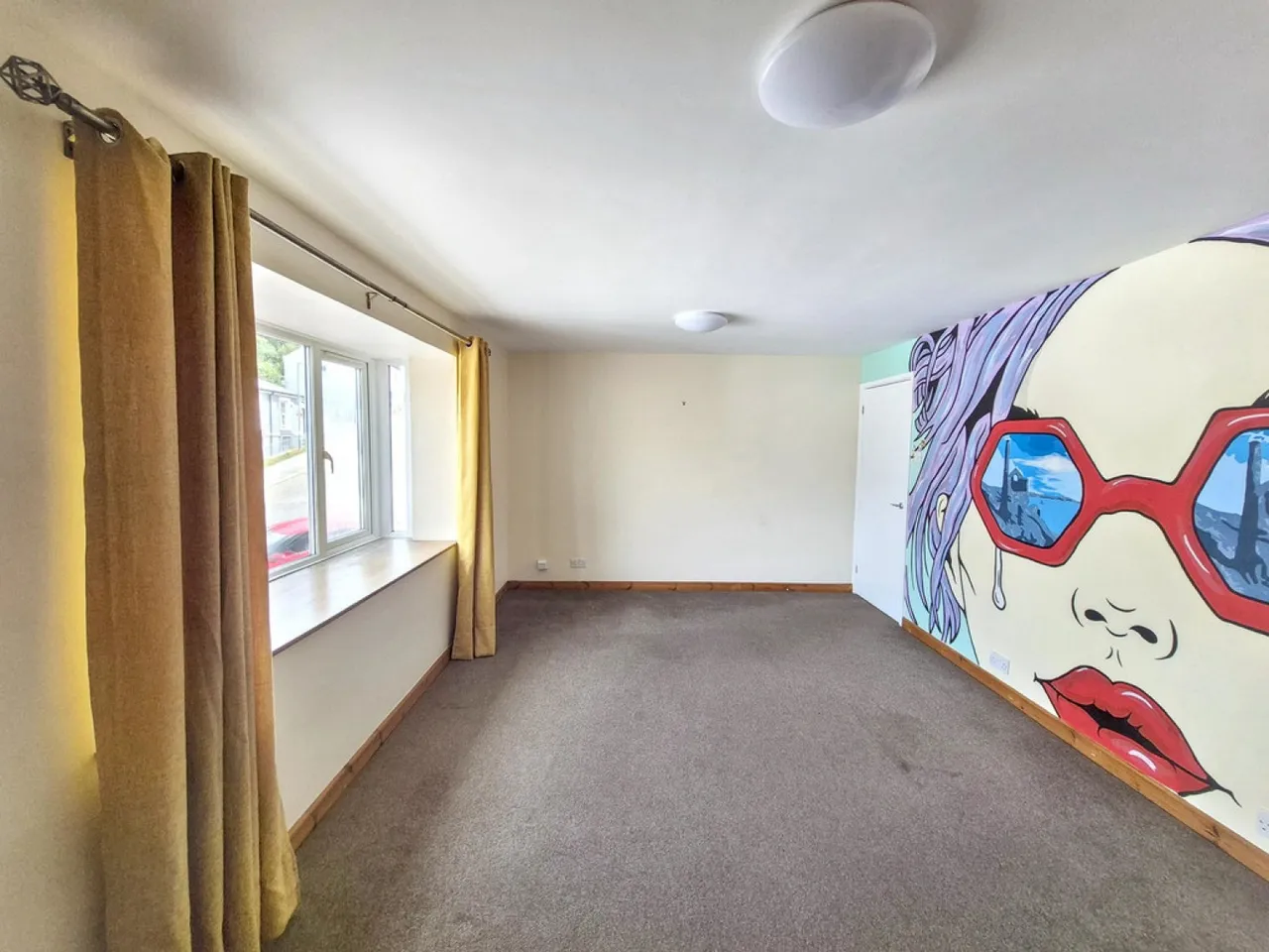 Brook Court, photo 8