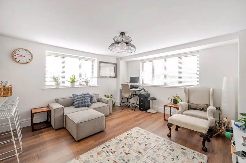 2 Plough Lane, Purley CR8 3QA, photo 4