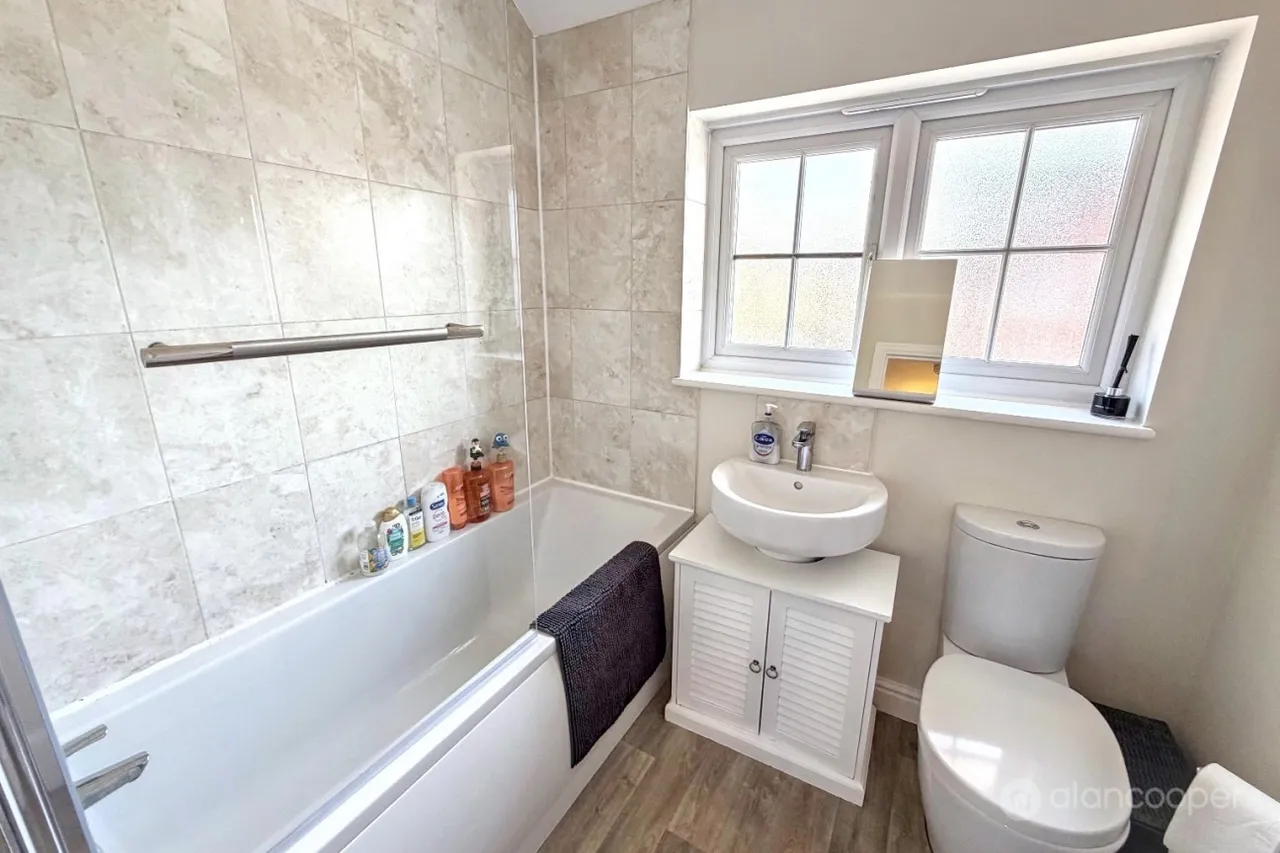 Currane Road, Eliot's View, CV10, photo 17